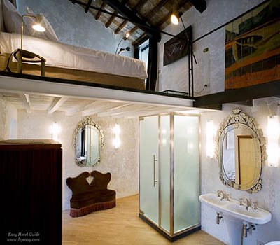 Easy-Hotel-Guide-G-Rough-Italy-15.jpg